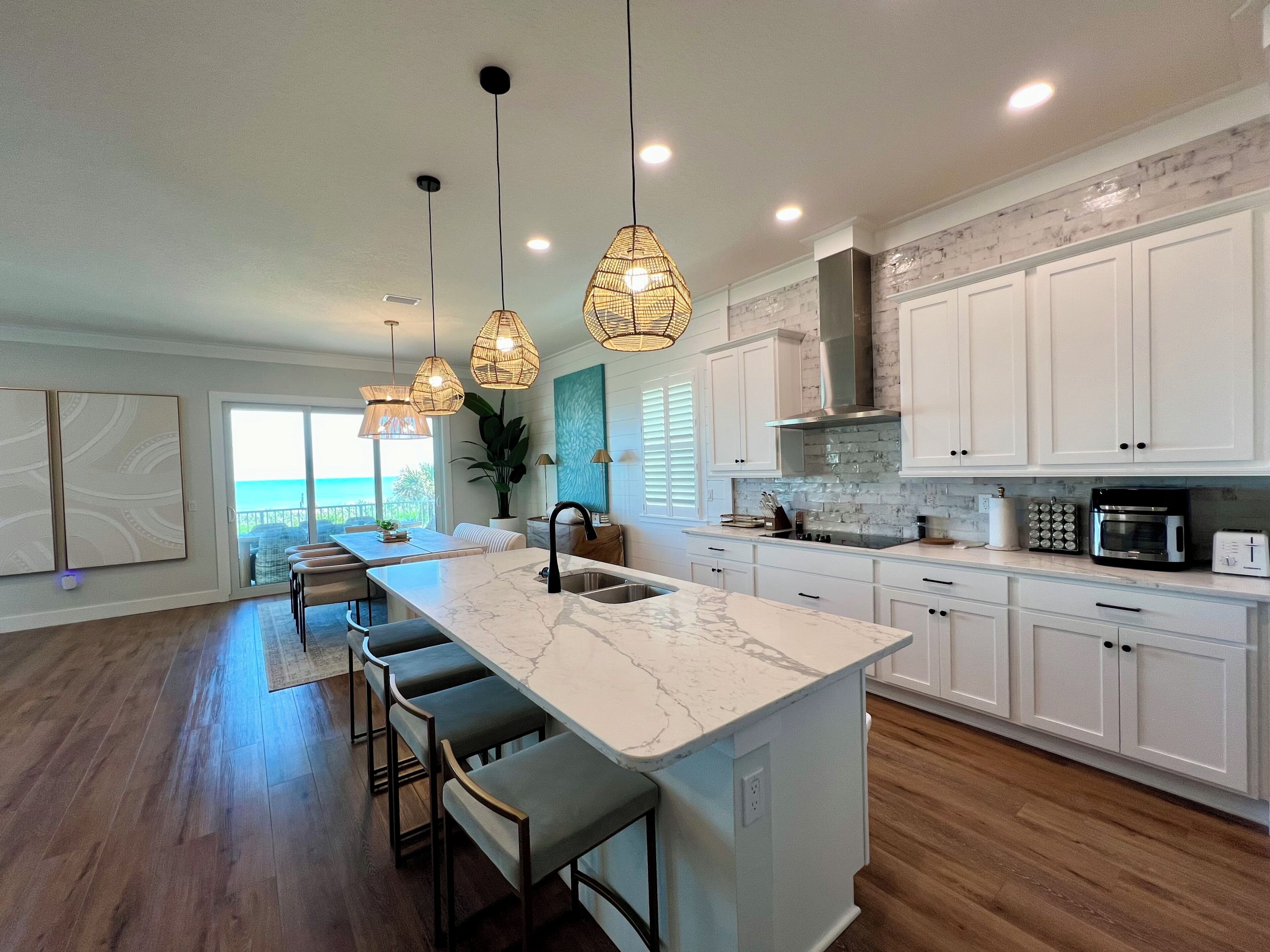 House, Multiple Beds (Seas the Day 506) | Private kitchen
