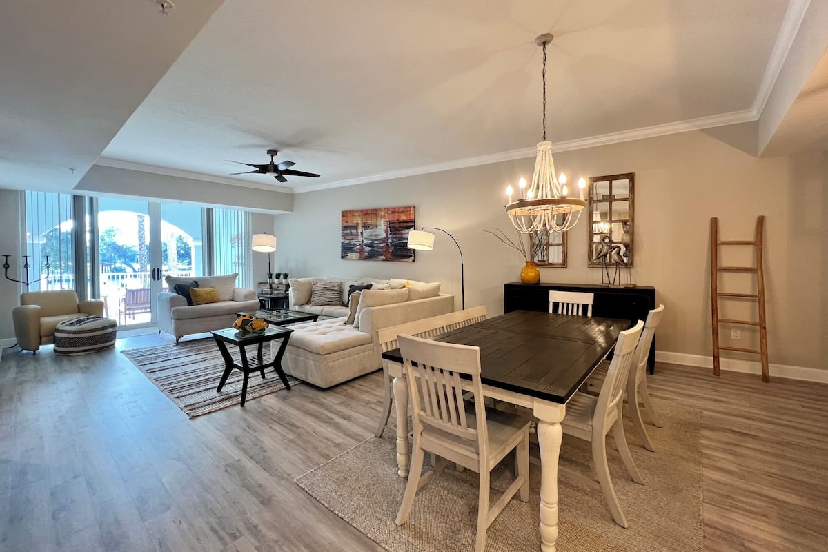 Condo, 2 Bedrooms (Yacht Harbor Village, w/view) | Living area | 27-inch TV with digital channels, DVD player