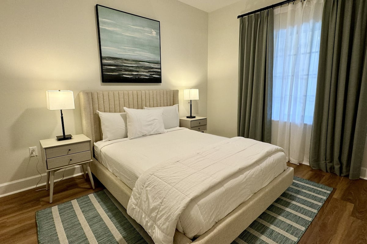Condo, 2 Bedrooms (Condo in Yacht Harbor, w/view 365)