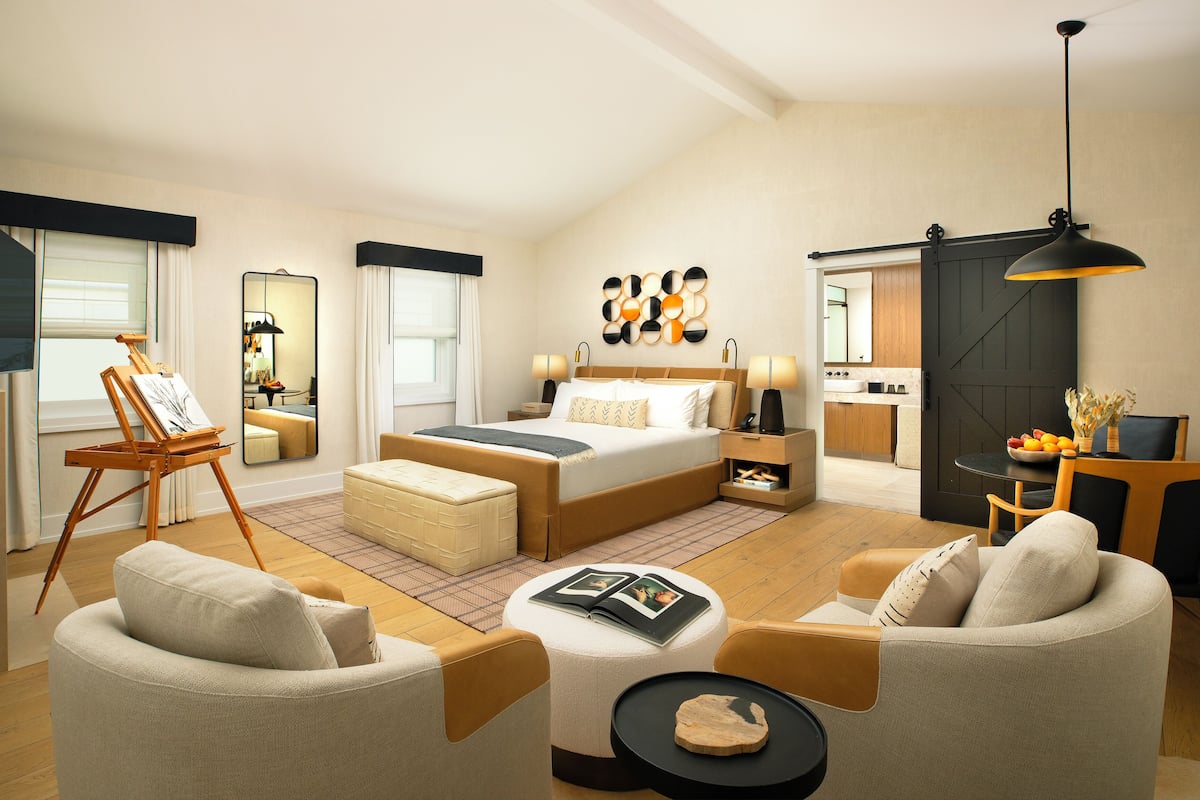 Ropa de cama de alta calidad, edredón, camas con pillow-top y minibar