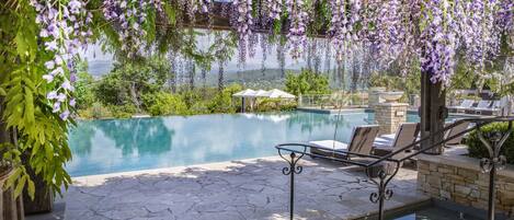 Indoor pool, seasonal outdoor pool, sun loungers