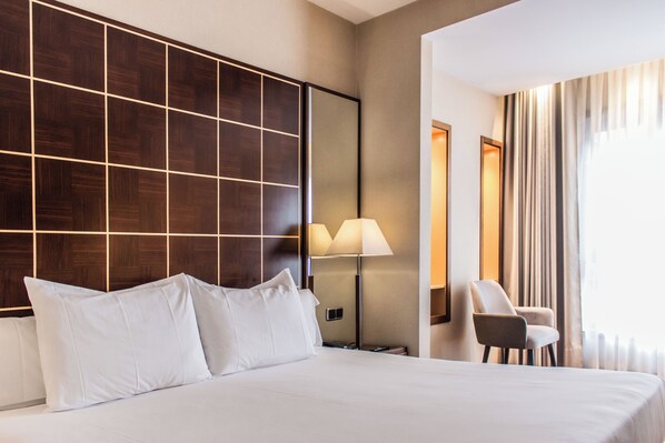 Premium bedding, minibar, in-room safe, desk