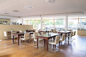 Daily buffet breakfast (EUR 19 per person)
