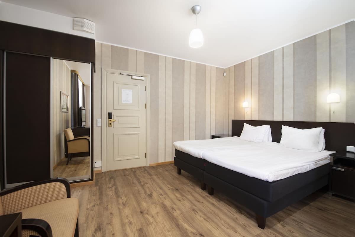 Standard Double room, Classical Side Building