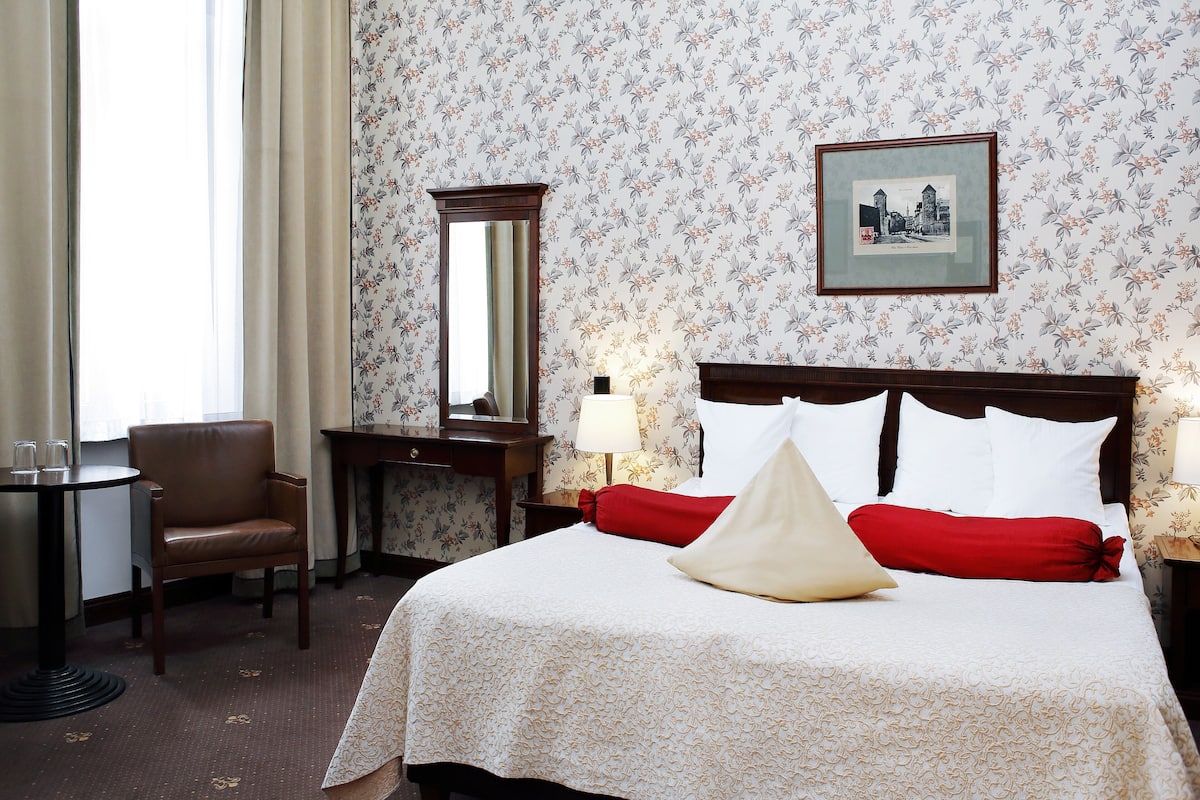 Double or Twin Room, Historical Main Building