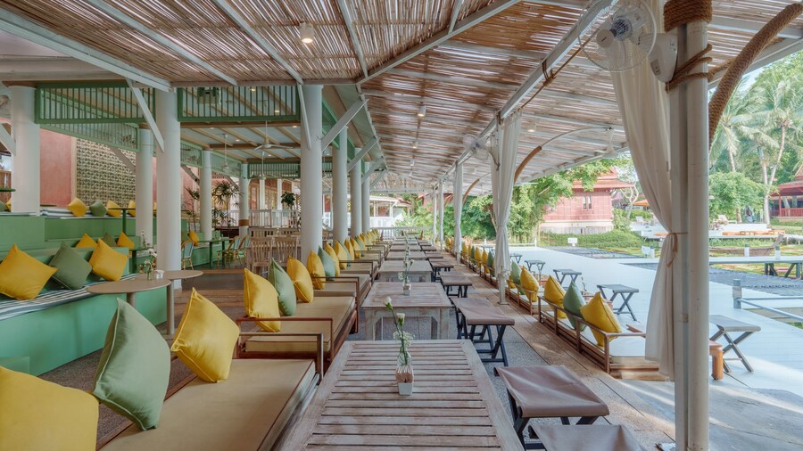 Ma Doo Bua Phuket (มาดูบัวภูเก็ต)