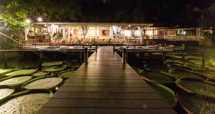 Ma Doo Bua Phuket (มาดูบัวภูเก็ต)