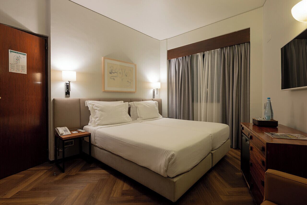 클래식 더블룸 또는 트윈룸 | 미니바, 객실 내 금고, 암막 커튼, 방음 설비