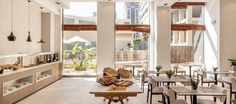 Hotel ILUNION Valencia 3