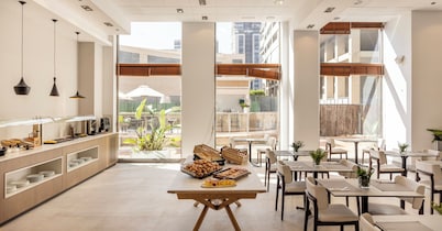 Hotel ILUNION Valencia 3