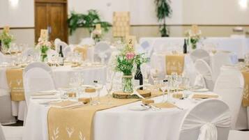 Banquet hall
