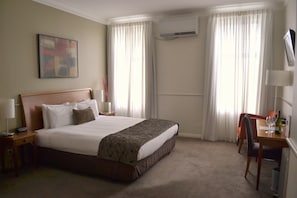 Heritage Superior | In-room safe, desk, iron/ironing board, free cribs/infant beds