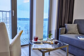 Literie hypoallergénique, articles gratuits dans le mini-bar, bureau