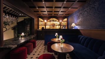 Bar (in der Unterkunft)