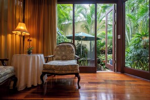 Suite, 1 très grand lit | Literie de qualité supérieure, surmatelas, minibar