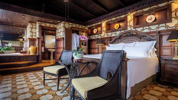Ropa de cama de alta calidad, colchones con pillow-top y minibar