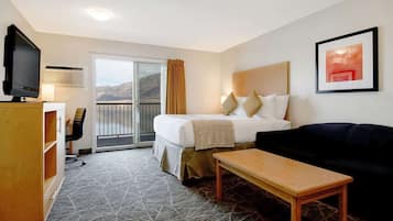Premium Suite, 2 Queen Beds, Kitchen, Beach View (Coast Premium Two Queens Suite)
