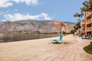 Private beach, sun loungers, kayaking