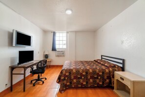 Room, 1 Double Bed, Non Smoking | Iron/ironing board, free WiFi, bed sheets