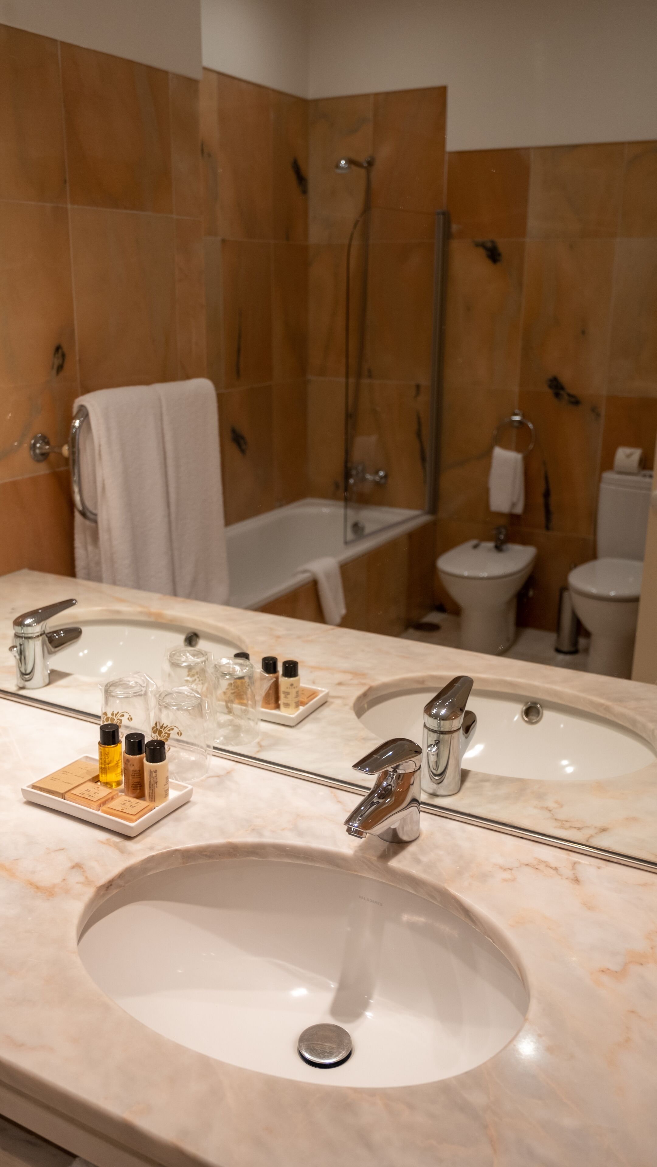 combined shower/bathtub, free toiletries, hair dryer, bathrobes