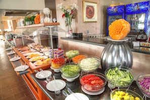 Daily continental breakfast (USD 20.00 per person)