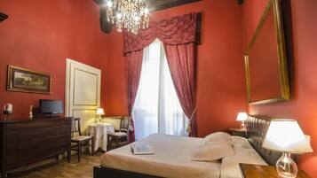 Comfort-Doppelzimmer | Individuell dekoriert, individuell eingerichtet, Schreibtisch