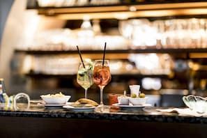 Bar (in der Unterkunft)