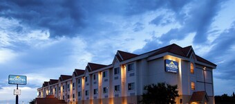 Microtel Inn & Suites by Wyndham Chihuahua