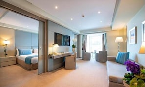 Suite Corner | 1 chambre, literie de qualité supérieure, minibar