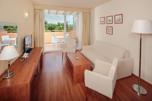 Suite with balcony, Park side | In-room safe, desk, blackout curtains, free cots/infant beds - Hotel Umag Plava Laguna (Umag)