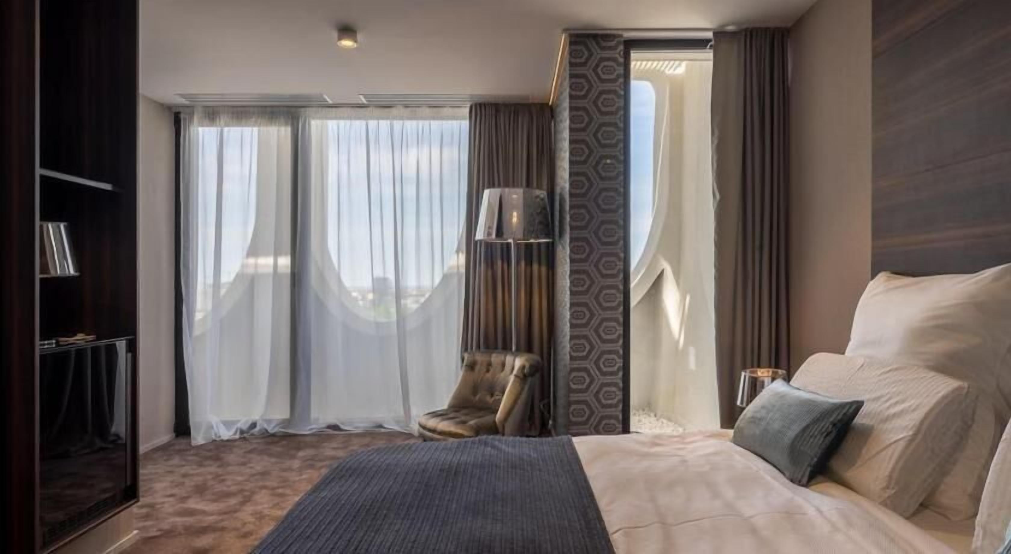 Minibar, in-room safe, soundproofing, iron/ironing board