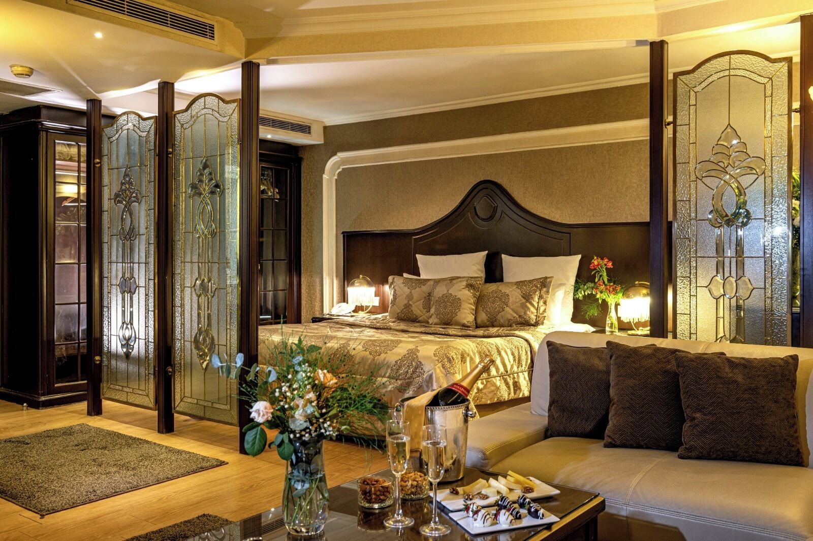 Draps italiens Frette, literie de qualité supérieure, minibar