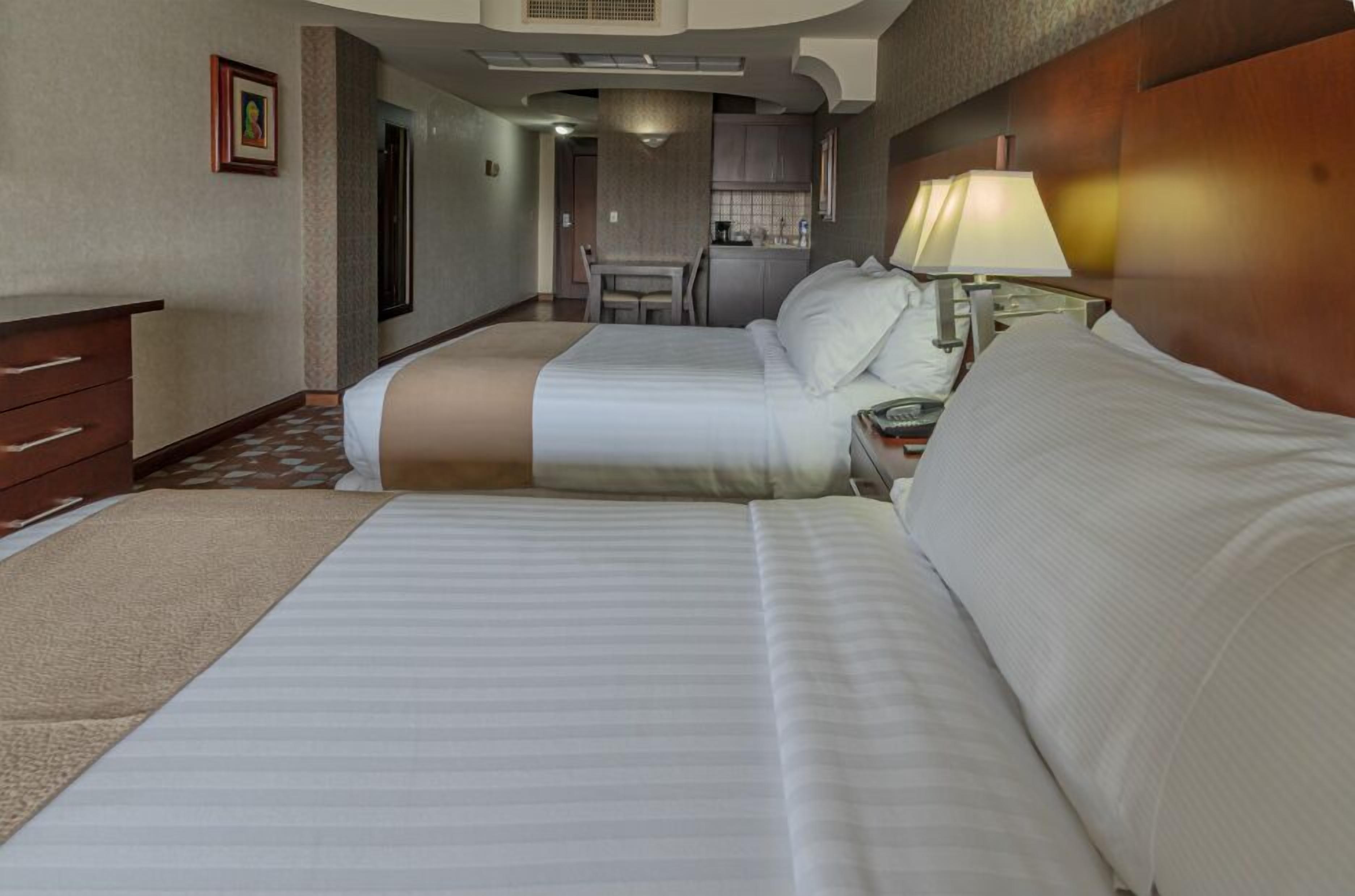 standard double room | 1 bedroom, premium bedding, in-room safe, desk