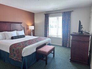 Deluxe Apartment, 1 Bedroom, Kitchen | In-room safe, desk, laptop workspace, iron/ironing board