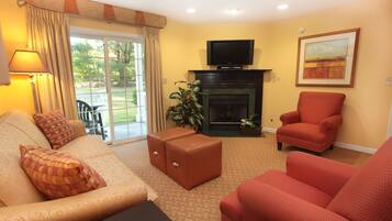 Flat-screen TV, fireplace, DVD player