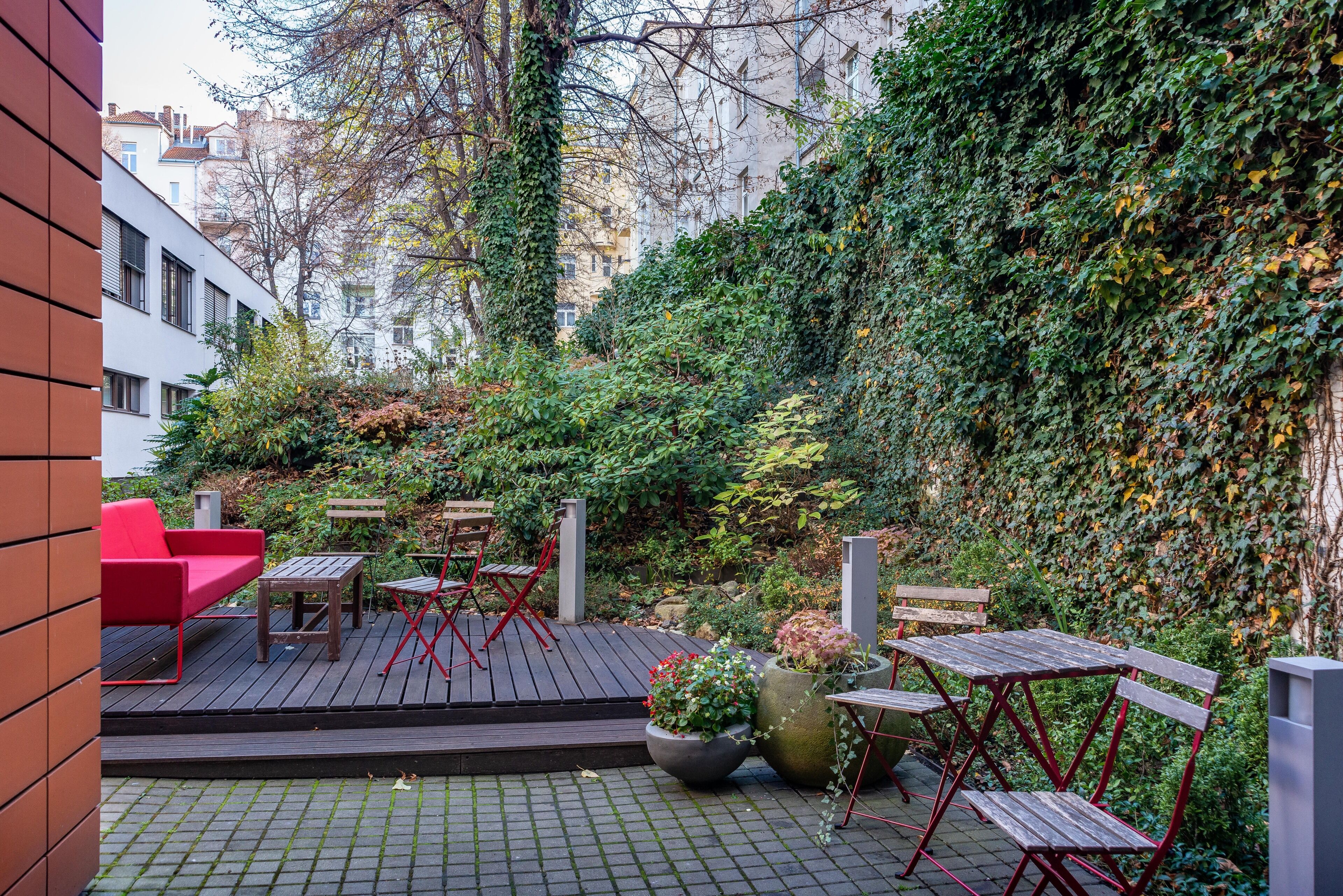 outdoor banquet area