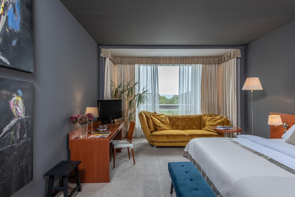 Art Hotel Prague by null