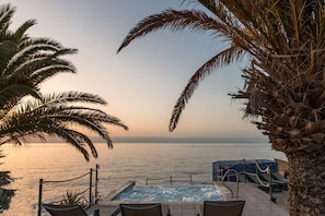 Outdoor spa tub - Catalonia Punta del Rey (Candelaria)