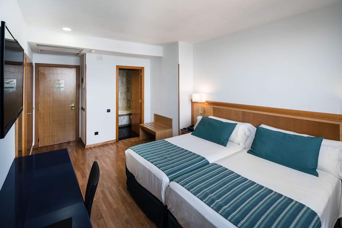 Minibar, in-room safe, blackout curtains, free WiFi