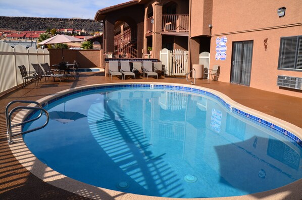 Seasonal outdoor pool