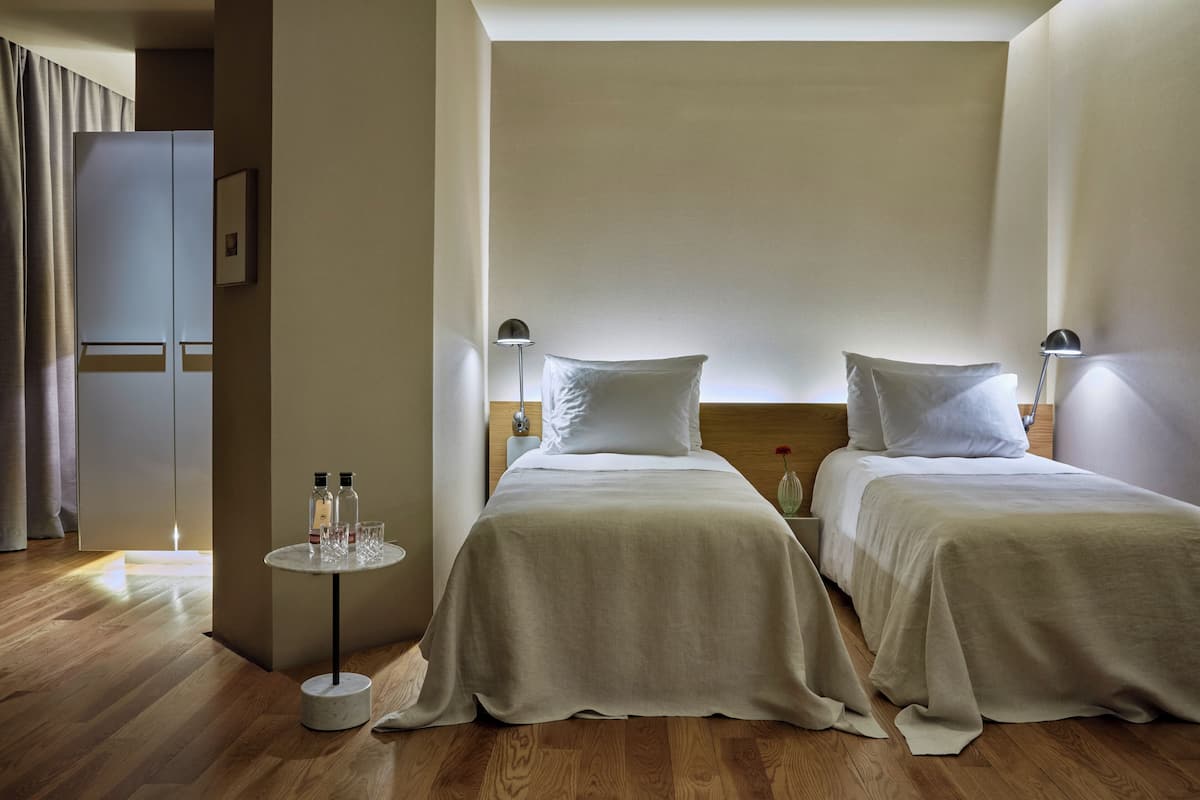 Egyptian cotton sheets, premium bedding, memory-foam beds, minibar