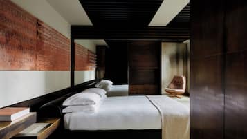 Junior Suite | Premium bedding, down duvets, minibar, in-room safe