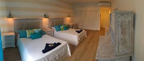 Executive kamer, 2 tweepersoonsbedden | Een kluis op de kamer, gratis babybedden, gratis wifi, beddengoed