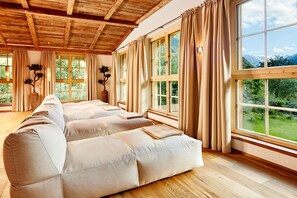 Behandlungsräume für Paare, Sauna, Whirlpool, Dampfbad