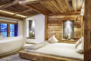 Espace de soins pour les couples, sauna, bain à remous, hammam, hammam