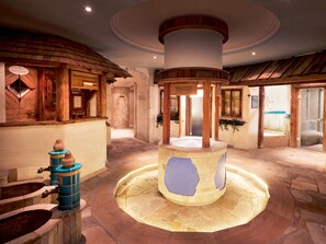 Couples treatment rooms, sauna, hot tub, steam room, Turkish bath