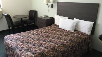 Kamar Standar, 1 Tempat Tidur Queen | Meja kerja, setrika/meja setrika, dan tempat tidur bayi (biaya tambahan)