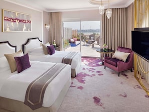 Ambassador Suite | Premium bedding, down comforters, minibar, in-room safe