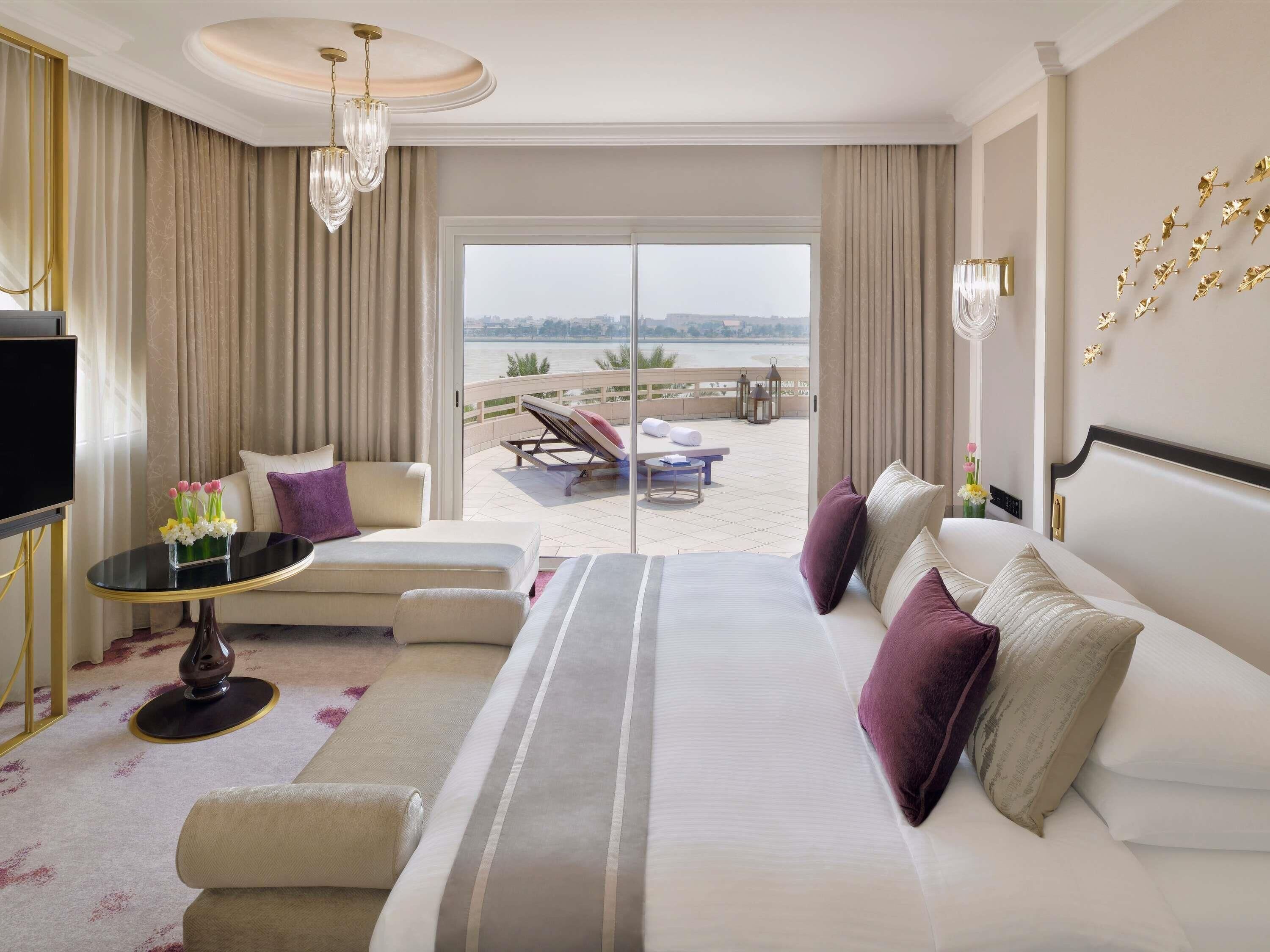 Premium bedding, down duvets, minibar, in-room safe