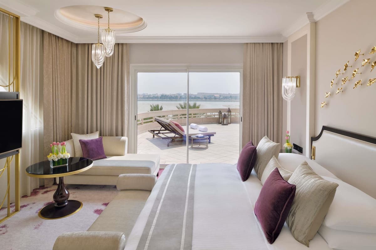 Ambassador Suite